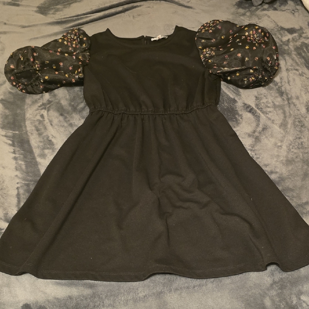 Stylish Kids Black Dress with Floral Puff Sleeves